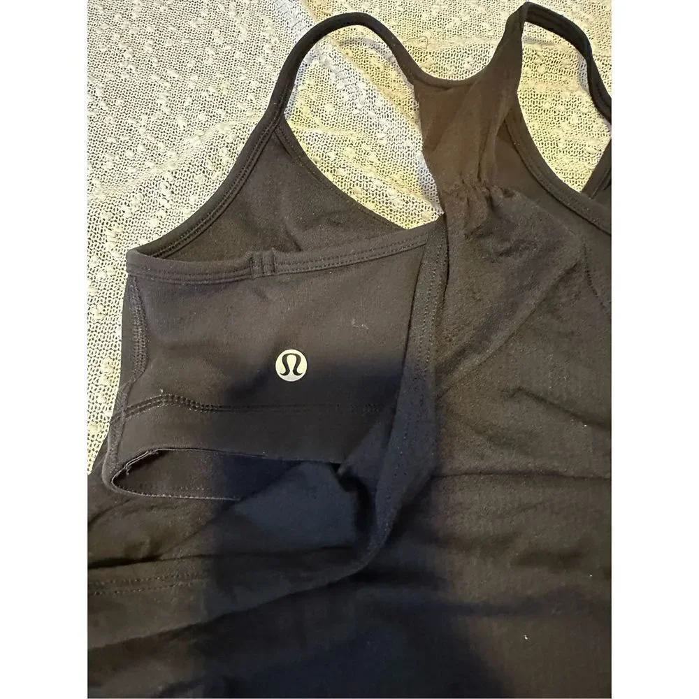 LULULEMON Small Black Tank w built in Bra